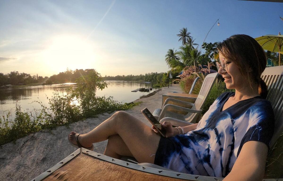 Bed and Breakfast Baantia Chomtawan Surat Thani Esterno foto